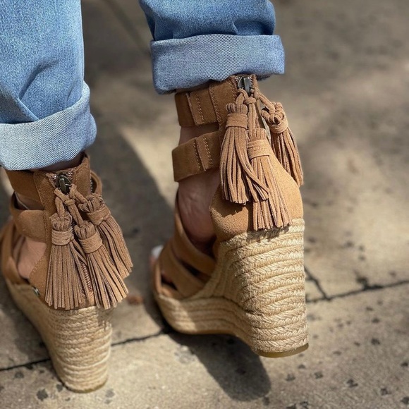 UGG Raquel Scandals - Picture 6 of 9